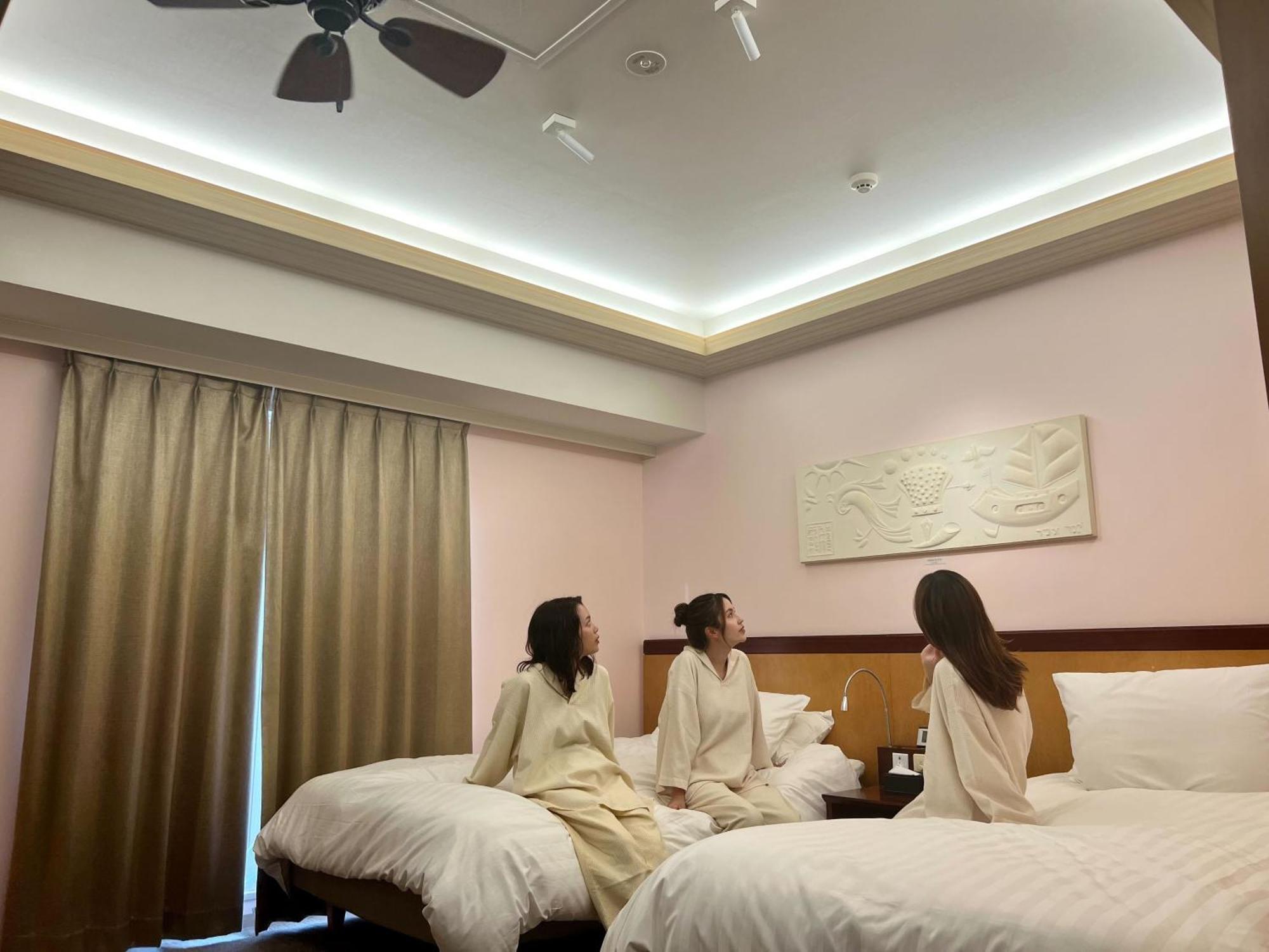 Hotel Palm Royal Naha Kokusai Street Buitenkant foto